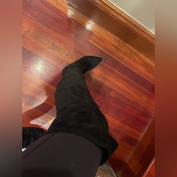 Faux Suede Marc Fisher Knee High Boots Black Size 8 - Picture 3 of 9